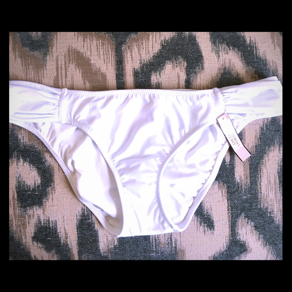 NWT VS White Knockout Bikini Bottoms